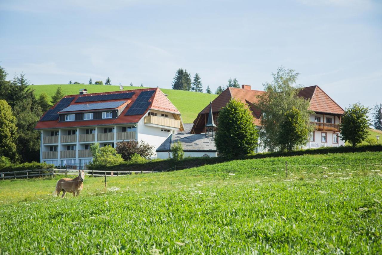Gasthaus Sonne Neuhaeusle Sankt Märgen Dış mekan fotoğraf